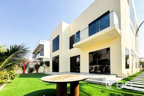 Вилла в Jumeirah Village Triangle, Дубай, ОАЭ 5 спален, 469.07м2 № 733437
