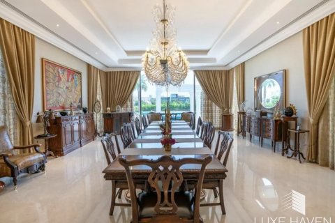 Villa zur Miete in Emirates Hills, Dubai, VAE 8 Schlafzimmer, 3251.61 m2 Nr. 413958 - Foto 13