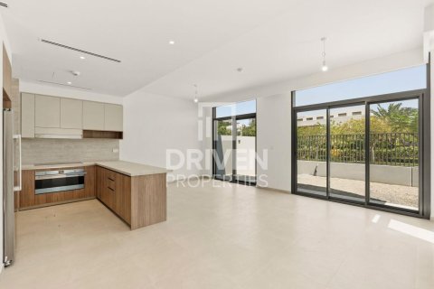 Kaupunkipientalo Mudon, Dubai, Arabiemiraatit 4 makuuhuonetta, 259.48 m2 № 768469 - kuva 5