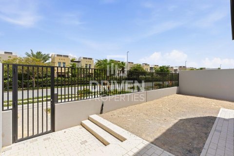 Kaupunkipientalo Mudon, Dubai, Arabiemiraatit 4 makuuhuonetta, 259.48 m2 № 768469 - kuva 30