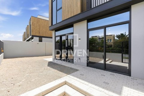 Kaupunkipientalo Mudon, Dubai, Arabiemiraatit 4 makuuhuonetta, 259.48 m2 № 768469 - kuva 29