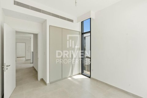 Kaupunkipientalo Mudon, Dubai, Arabiemiraatit 4 makuuhuonetta, 259.48 m2 № 768469 - kuva 16