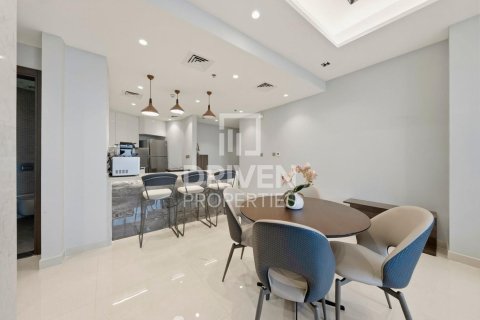 Business Bay, Dubai, UAE의 임대용 아파트 침실 2개, 122.54제곱미터 번호 768467 - 사진 3
