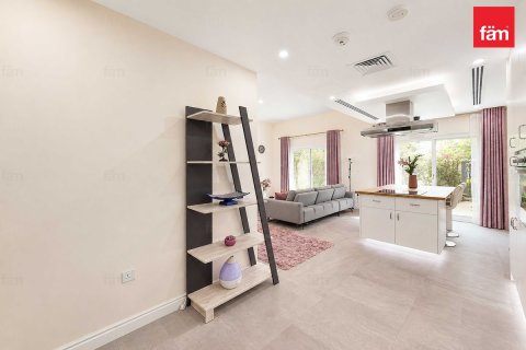 Rumah bandar di Dubai, UAE 3 bilik tidur, 160.6 meter persegi № 740539 - foto 20