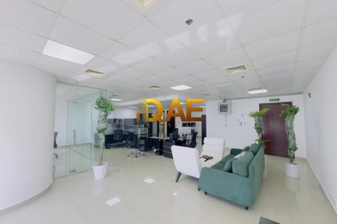 Zyrë në Jumeirah Lake Towers, Dubai, Emiratet e Bashkuara Arabe 107 m2. № 551121 - Foto 8