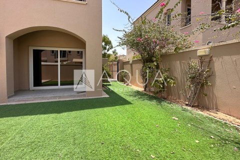 Villa in Serena, Dubai, UAE 3 bedrooms, 275.6 sq.m. № 740688 - photo 18