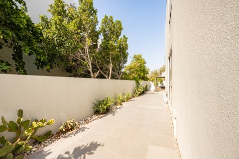 Villa in Dubai Hills Estate, UAE 4 bedrooms, 425.42 sq.m. № 748426 - photo 26