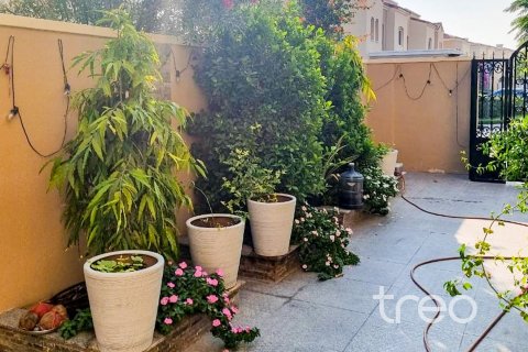 Řadový dům v Serena, Dubai, SAE 3 ložnice, 254.83 m² Č.: 733718 - fotografie 17