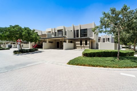 Σπίτι σε Dubai, ΗΑΕ 3 υπνοδωμάτια, 152 τ.μ. Αρ. 760953