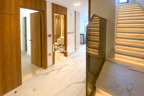 Casa urbana para arrendamento em Jumeirah Golf Estates, Dubai, EAU 3 quartos, 208 m2 № 626911 - foto 9