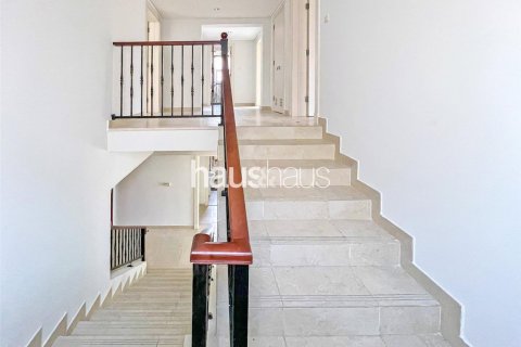 Vilă de închiriat în Dubai Sports City, Dubai, EAU 4 dormitoare, 665 mp. №626912 - poză 9