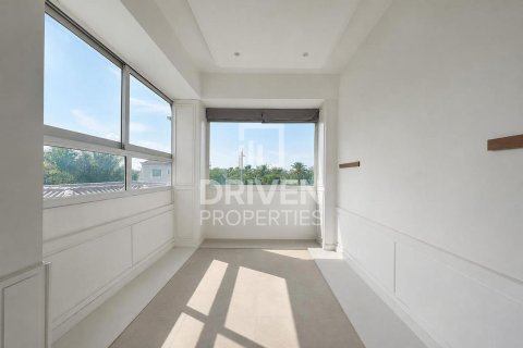 Müüa villa asukohaga Falcon City of Wonders, Dubai, AÜE: 5 magamistoaga, 1064.85 m² Nr 761722 - pilt 19