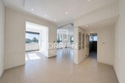 Müüa villa asukohaga Falcon City of Wonders, Dubai, AÜE: 5 magamistoaga, 1064.85 m² Nr 761722 - pilt 18