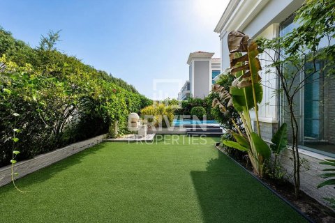 Müüa villa asukohaga Falcon City of Wonders, Dubai, AÜE: 5 magamistoaga, 1064.85 m² Nr 761722 - pilt 27
