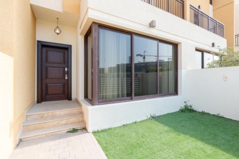 Casa urbana em Jumeirah Village Circle, Dubai, EAU 4 quartos, 278 m2 № 689777