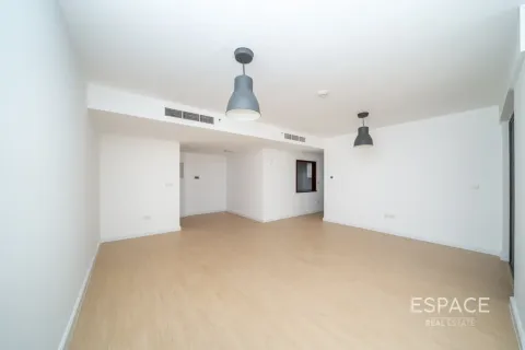 آپارتمان برای اجاره در Jumeirah Beach Residence، Dubai، امارات متحده عربی 3 خوابه ، 175 متر مربع ، شماره 738220 - تصویر 4