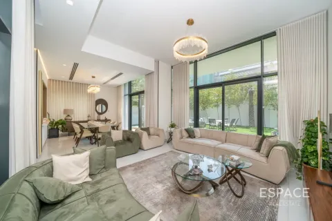 Villa itt: Al Furjan, Dubai, EAE, 4 hálószoba, 331 m², azonosító: 738221 - fénykép 3