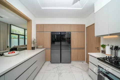 Villa itt: Al Furjan, Dubai, EAE, 4 hálószoba, 331 m², azonosító: 738221 - fénykép 9
