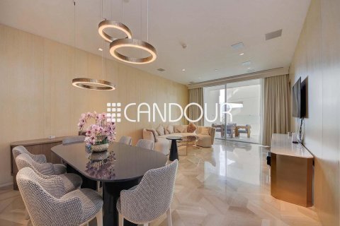 Apartment i Palm Jumeirah, Dubai, UAE 3 soveværelser, 216 kvm № 571231