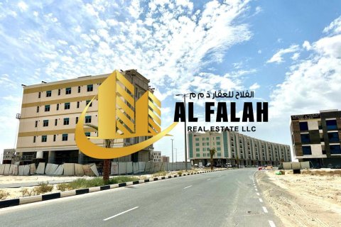 زمین در Tilal City، Sharjah ، امارات متحده عربی 460 متر مربع.  شماره 645430