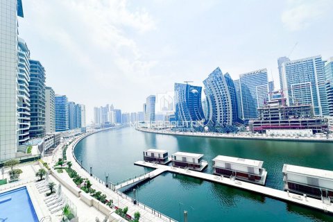 Business Bay, Dubai, संयुक्त अरब अमीरात में अपार्टमेंट, 2 बेडरूम, 124 वर्ग मीटर, संख्या 663687 - फ़ोटो 12