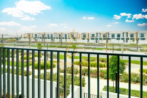 Villa in Dubai South (Dubai World Central), Dubai, UAE 3 bedrooms, 237 sq.m. № 722573