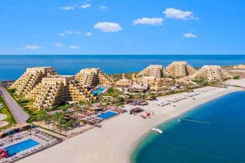 Apartmen di Ras Al Khaimah, UAE 3 bilik tidur, 253 meter persegi № 734927 - foto 10