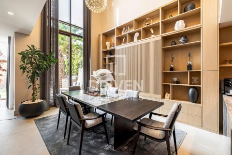 Villa sa Jumeirah, Dubai, UAE 3 silid-tulugan, 274.53 sq.m. № 767024 - larawan 11