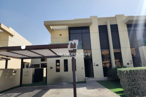 Villa in DAMAC Hills (Akoya by DAMAC), Dubai, VAE: 3 Schlafzimmer, 276 m2 Nr. 664869
