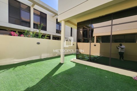 DAMAC Hills (Akoya by DAMAC), Dubai, BAE’de kiralık villa 3 yatak odası, 276 m&sup2; No 664869 - fotoğraf 15