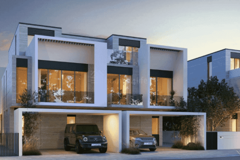 Villa asukohaga Jumeirah Golf Estates, Dubai, AÜE: 5 magamistoaga, 263 m² Nr 722844
