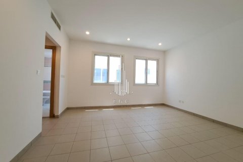 Villa uthyres i Abu Dhabi, UAE 7 sovrum, 383.2 kvm Nr. 456469 - fotografi 6