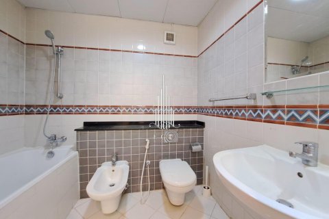 Villa uthyres i Abu Dhabi, UAE 7 sovrum, 383.2 kvm Nr. 456469 - fotografi 25