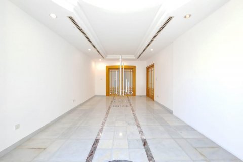 Villa uthyres i Abu Dhabi, UAE 7 sovrum, 383.2 kvm Nr. 456469 - fotografi 17