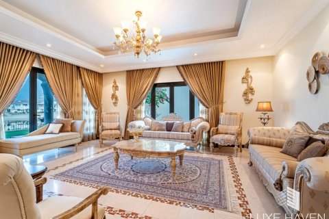 Palm Jumeirah、Dubai、UAEにあるヴィラ 4ベッドルーム、464.52 m2 No420867