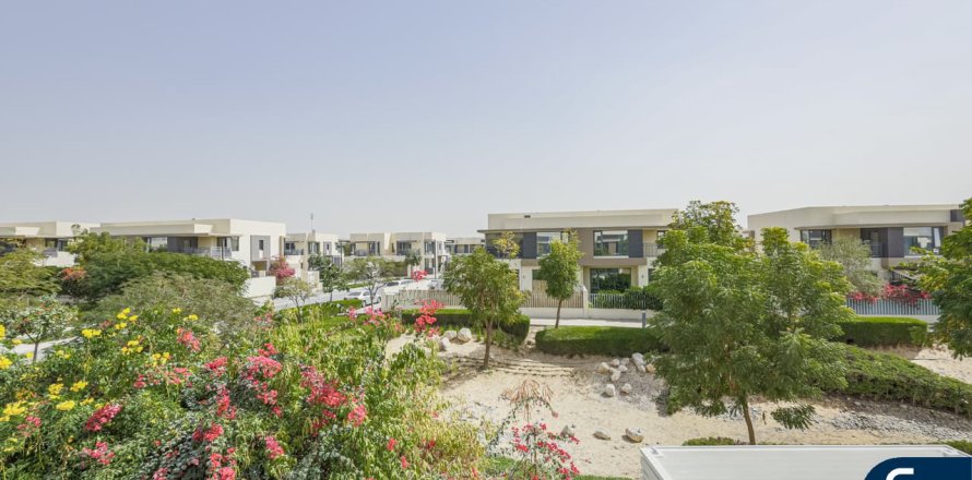 Huvila Dubai Hills Estate, Dubai, Arabiemiraatit 4 makuuhuonetta, 201 m2 № 697935