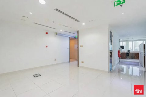 Dubai, UAE의 임대용 사무실 399.2제곱미터 번호 705774 - 사진 3