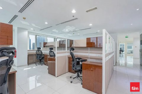 Dubai, UAE의 임대용 사무실 399.2제곱미터 번호 705774 - 사진 8