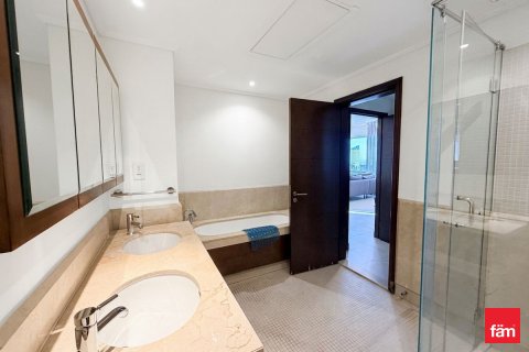 Apartamento para venda em Downtown Dubai (Downtown Burj Dubai), Dubai, EAU 2 quartos, 134.1 m2 № 645743 - foto 17