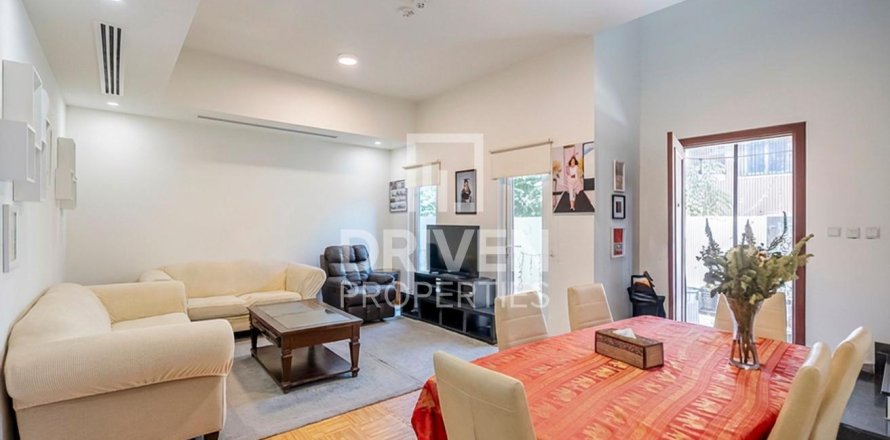 Villa sa Dubai Land, Dubai, UAE 2 silid-tulugan, 157.94 sq.m. № 762240