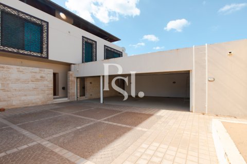 Villa itt: Al Gurm, Abu Dhabi, EAE, 4 hálószoba, 1266 m², azonosító: 716943 - fénykép 2