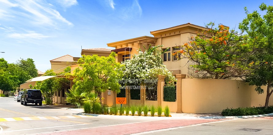 Villa itt: Khalifa City, Abu Dhabi, EAE, 6 hálószoba, 660 m², azonosító: 716274