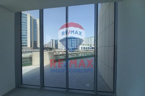 Magazin de închiriat în Al Raha Beach, Abu Dhabi, EAU 119.5 mp. №532183 - poză 2