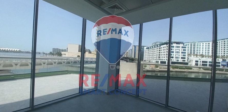 Magazin în Al Raha Beach, Abu Dhabi, EAU 119.5 mp.  №532183