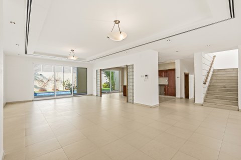 Jumeirah、Dubai、UAE にあるヴィラの賃貸物件 5ベッドルーム、390.19 m2、No749848 - 写真 3