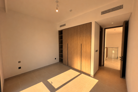 Villa til leie i Tilal Al Ghaf, Dubai, Emiratene 5 soverom, 425.22 kvm Nr. 751163 - Foto 7