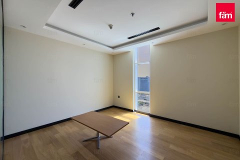 Office in Dubai, UAE 368.9 sq.m. № 680004 - photo 4