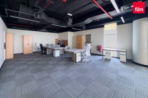 Office in Dubai, UAE 368.9 sq.m. № 680004 - photo 2