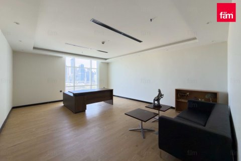 Office in Dubai, UAE 368.9 sq.m. № 680004 - photo 15