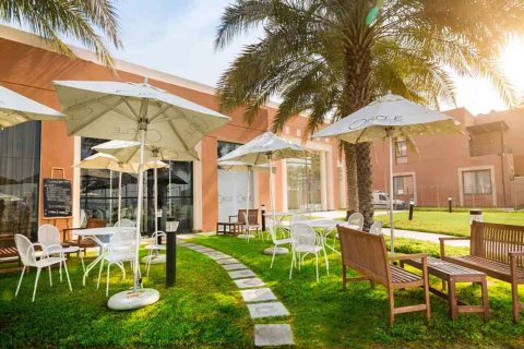 Villa zum Verkauf in Abu Dhabi Gate City, Abu Dhabi, VAE 5 Schlafzimmer, 428.84 m2 Nr. 737733 - Foto 2